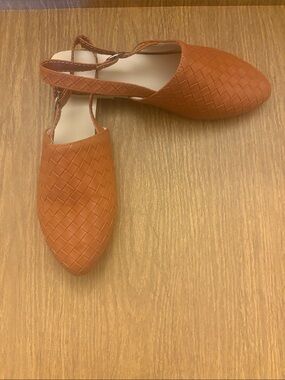 Woven Pointed Slingback Flat in Cognac